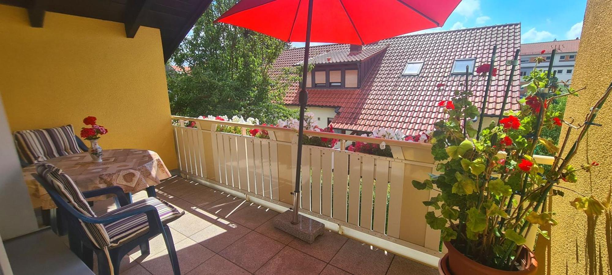 Gemuetliche 120 Qm Ferienwohnung Mit Balkon Adelsdorf المظهر الخارجي الصورة